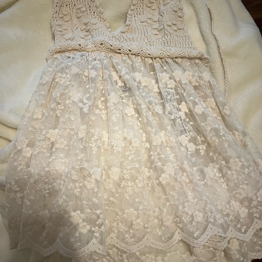 Elegant Cream Lace Top